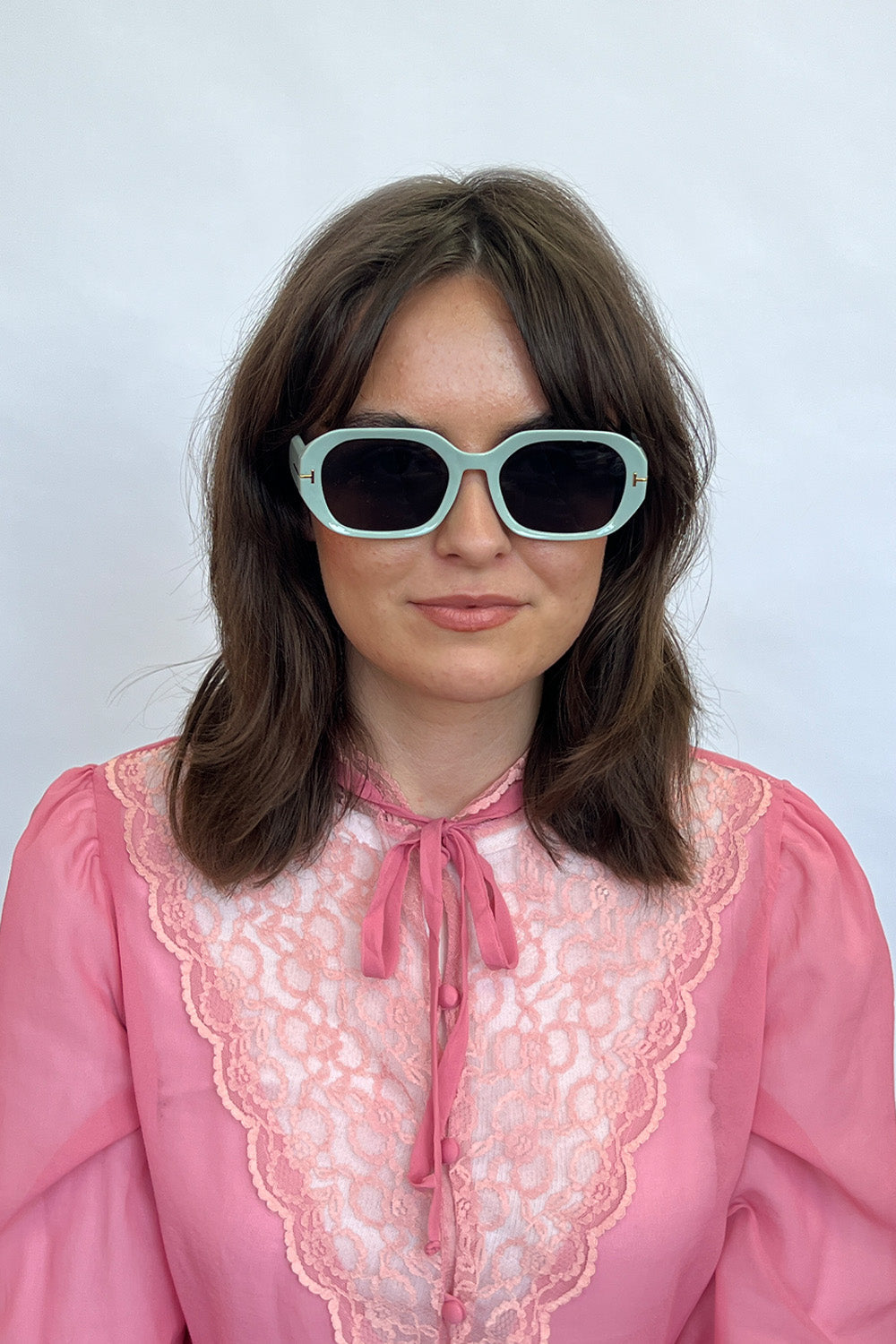 Oval Sunglasses with Wide Arm in Mint