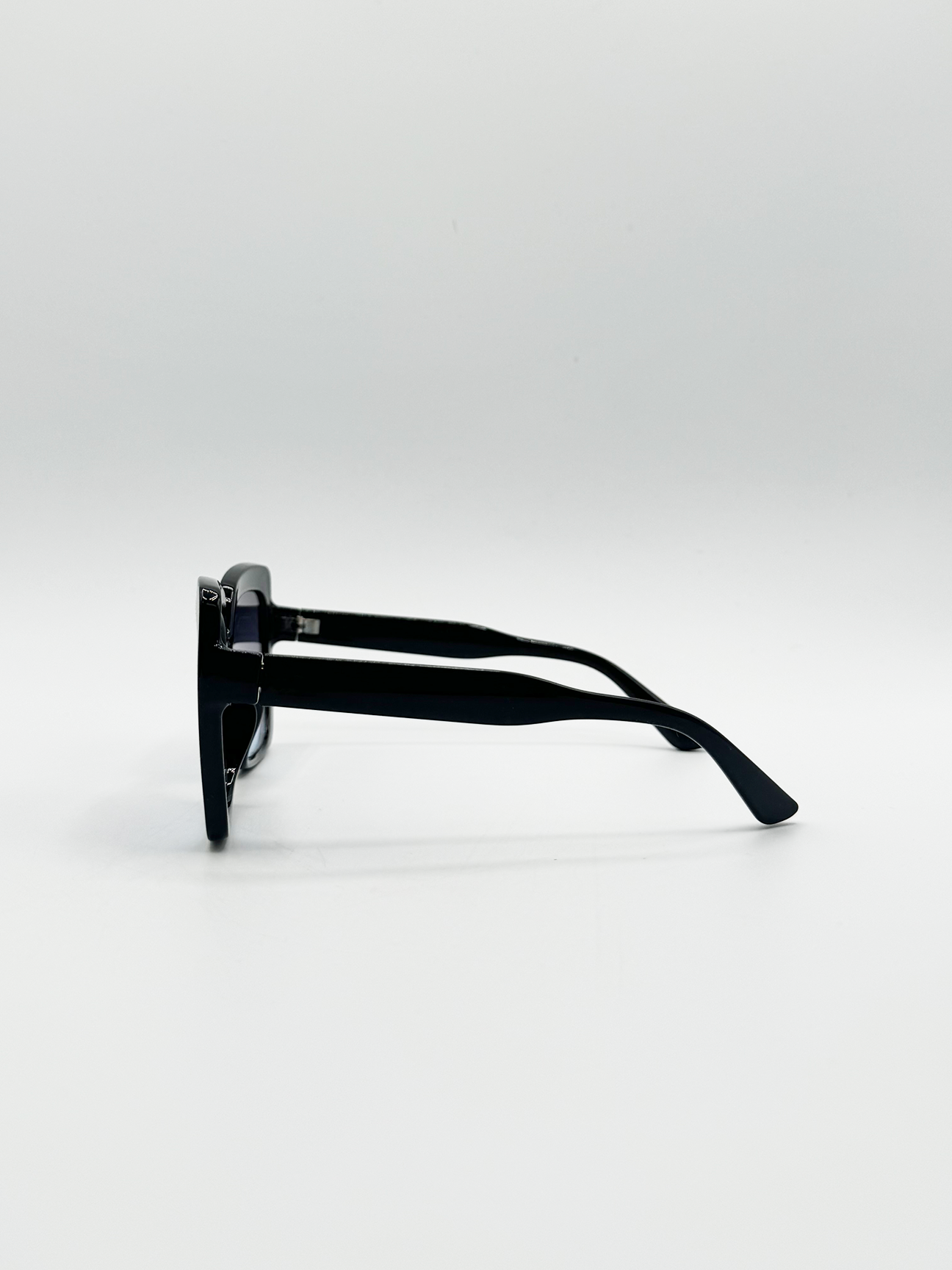 Oversized Black Square sunglasses