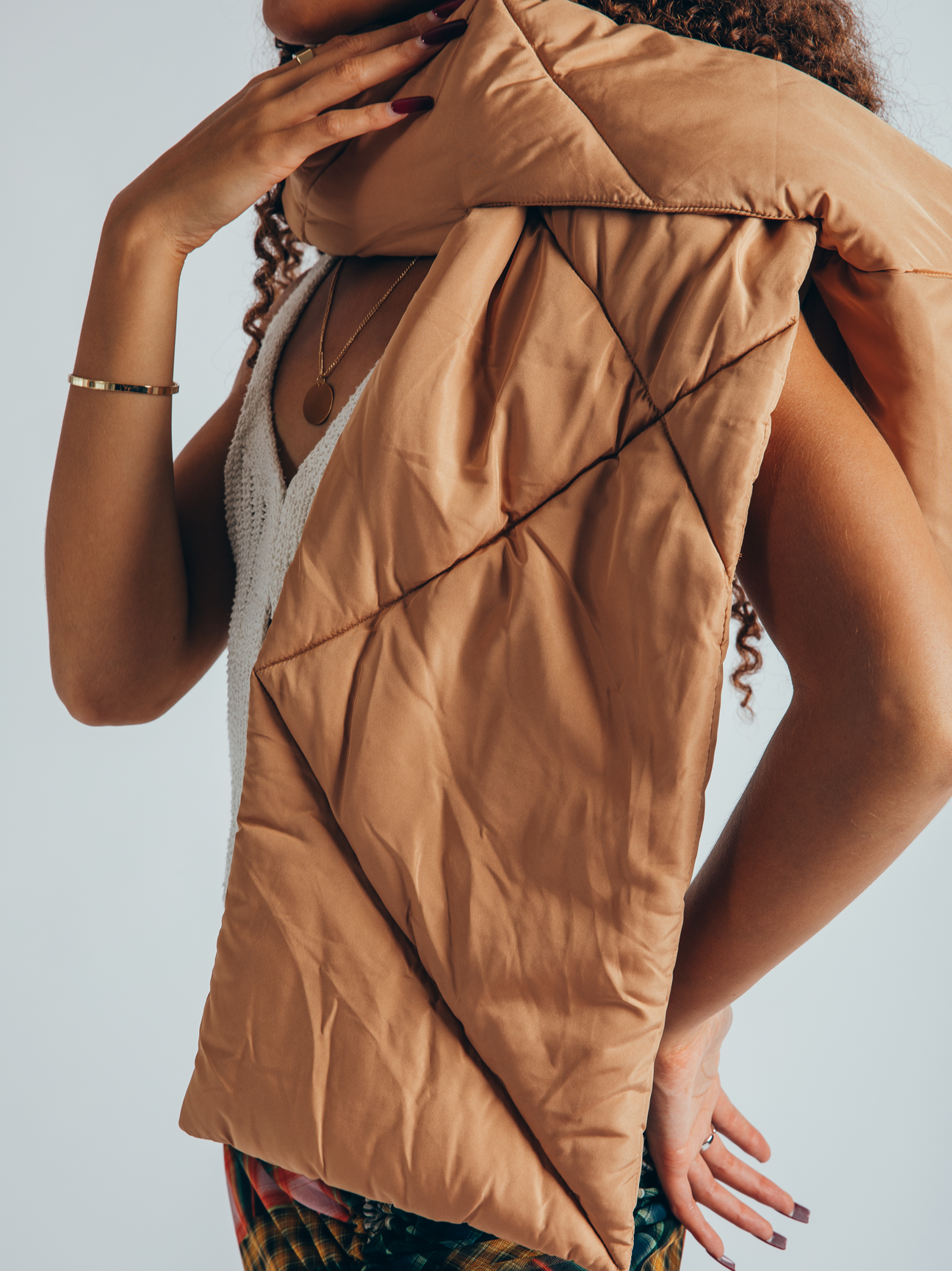 Puffer Scarf in Beige