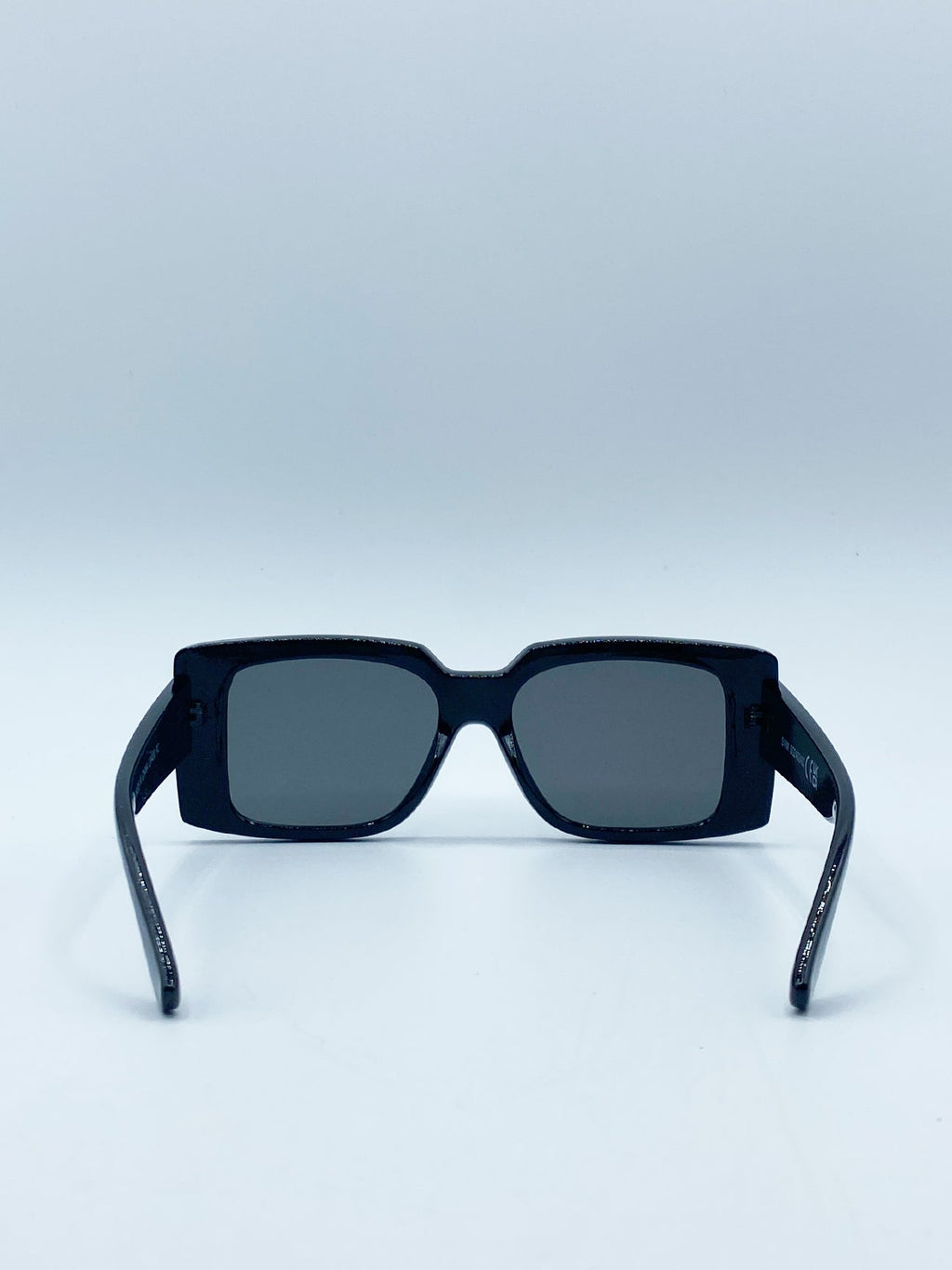 Oversized Square Frame in Tortoiseshell