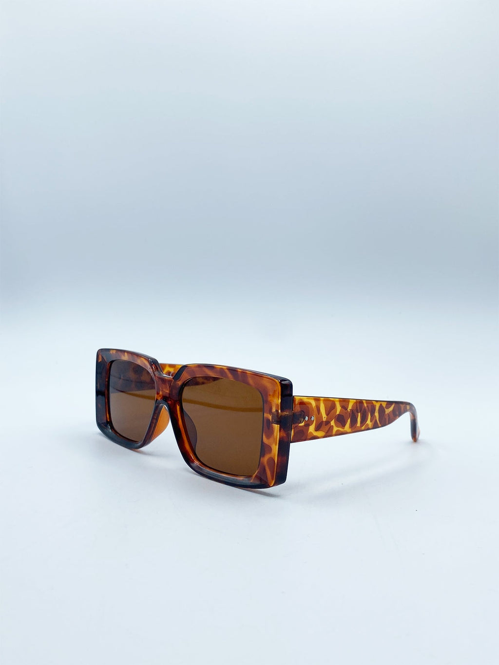 Oversized Square Frame in Black