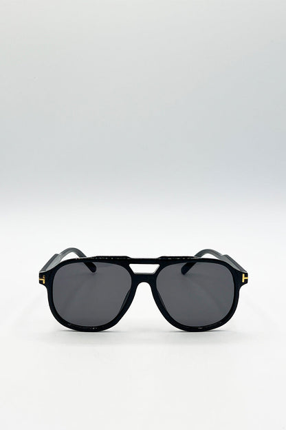 Oversized Navigator Sunglasses in Black