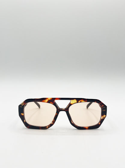 Tortoiseshell Navigator Sunglasses with Orange Lenses