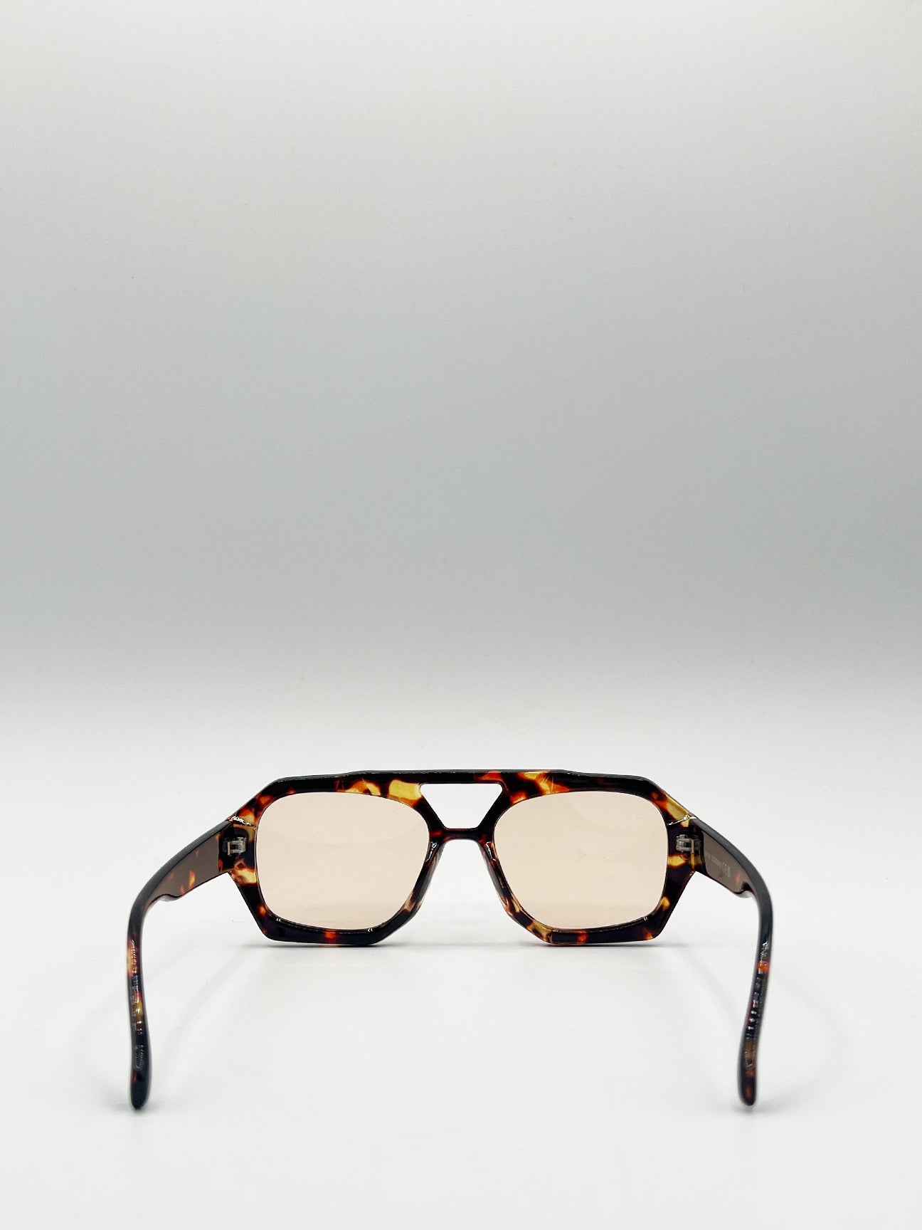 Tortoiseshell Navigator Sunglasses with Orange Lenses