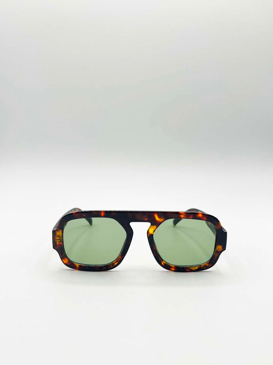 Tortoise Retro Navigator Sunglassesin Brown Green