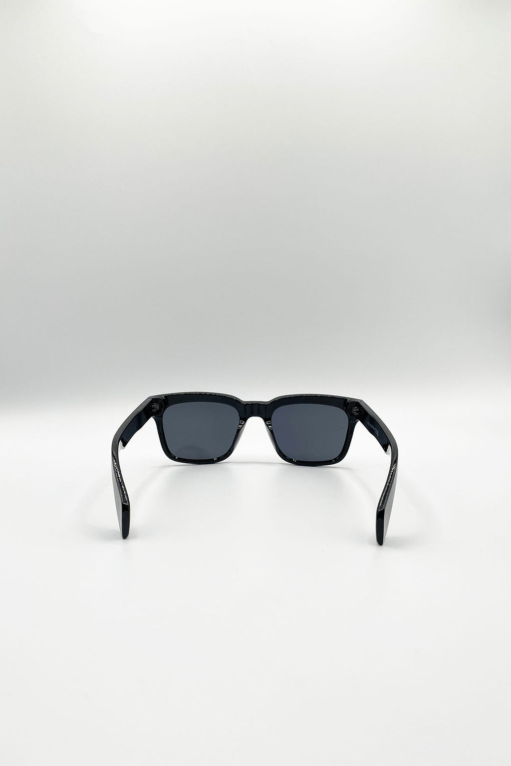 Square Wayfarer Sunglasses In Black