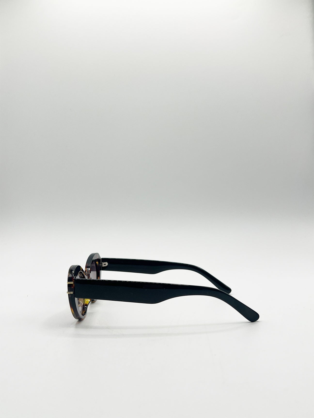 Oval Cat-Eye Sunglasses in Tortoise