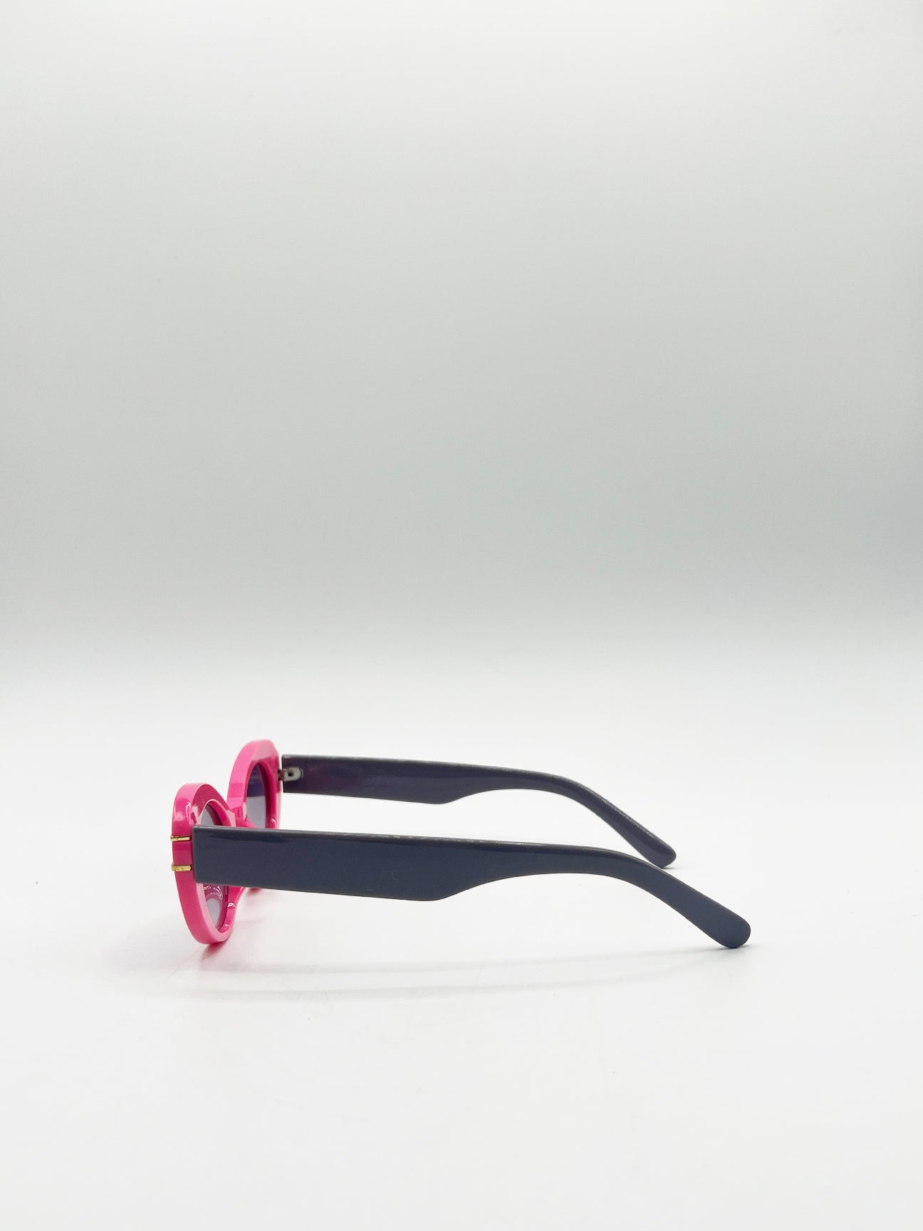 Oval Cat-Eye Sunglasses in Hot Pink
