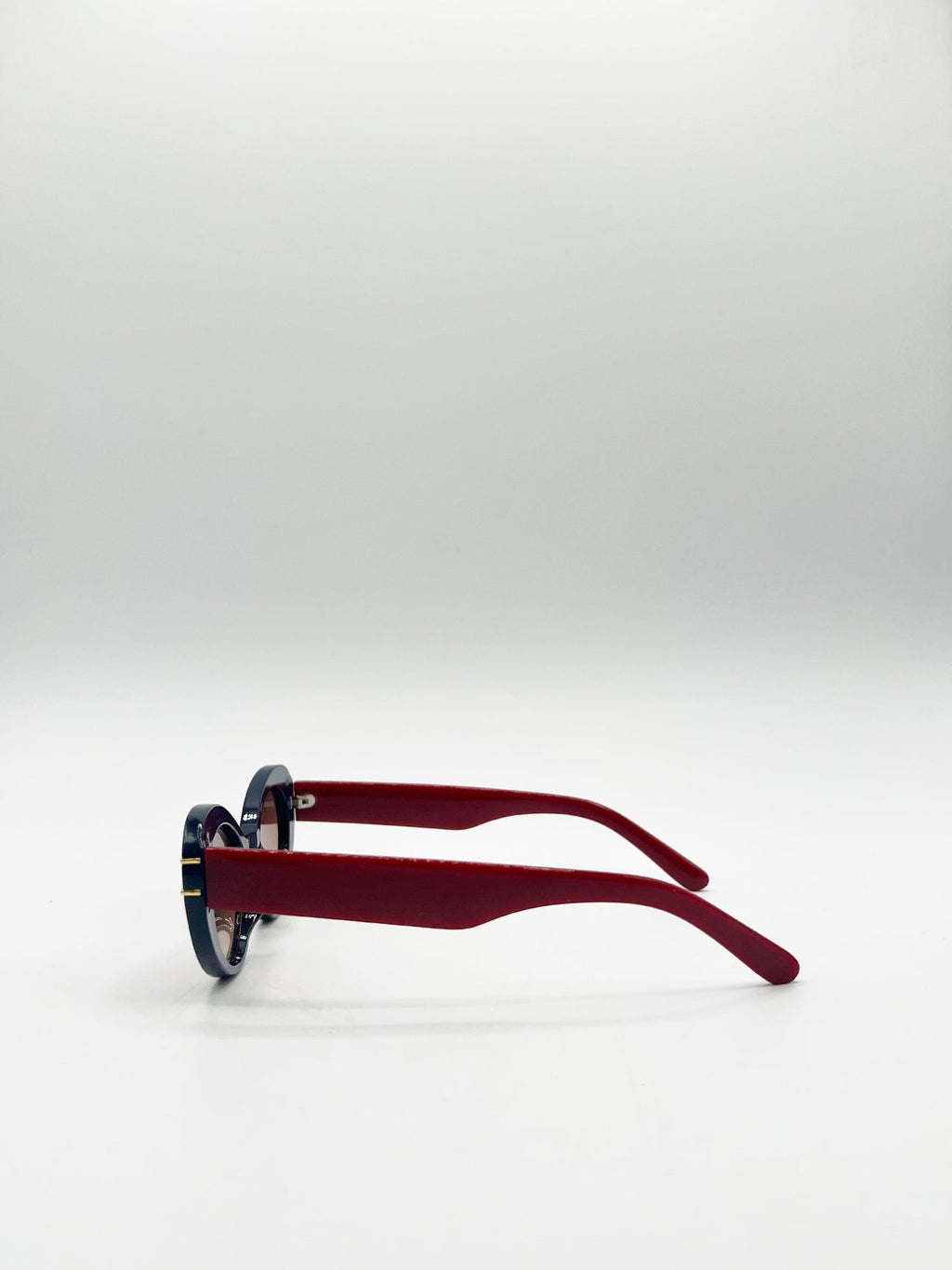 Oval Cat-Eye Sunglasses in Navy Burg