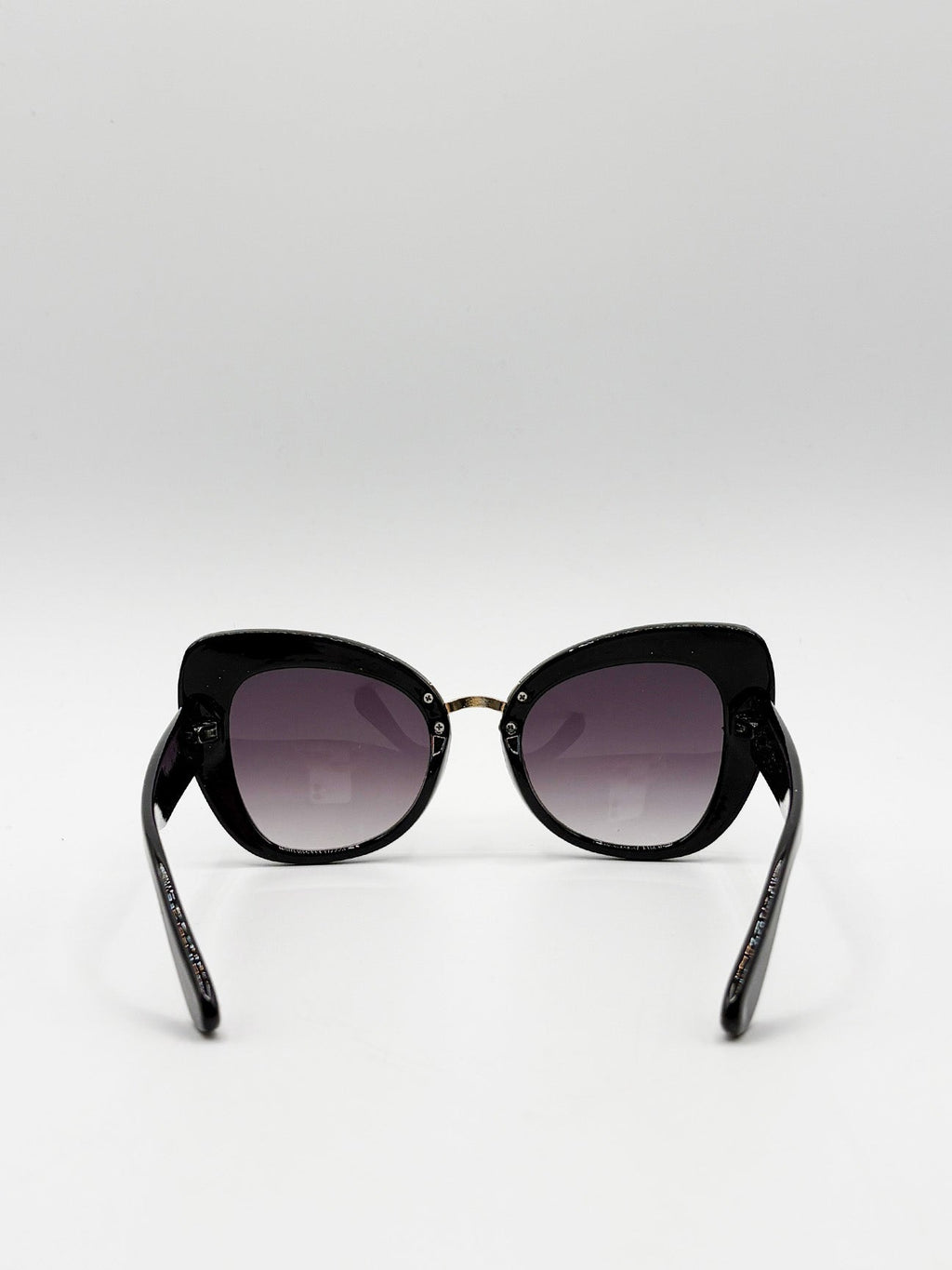 Oversized Cat-Eye Sunglasses in Black