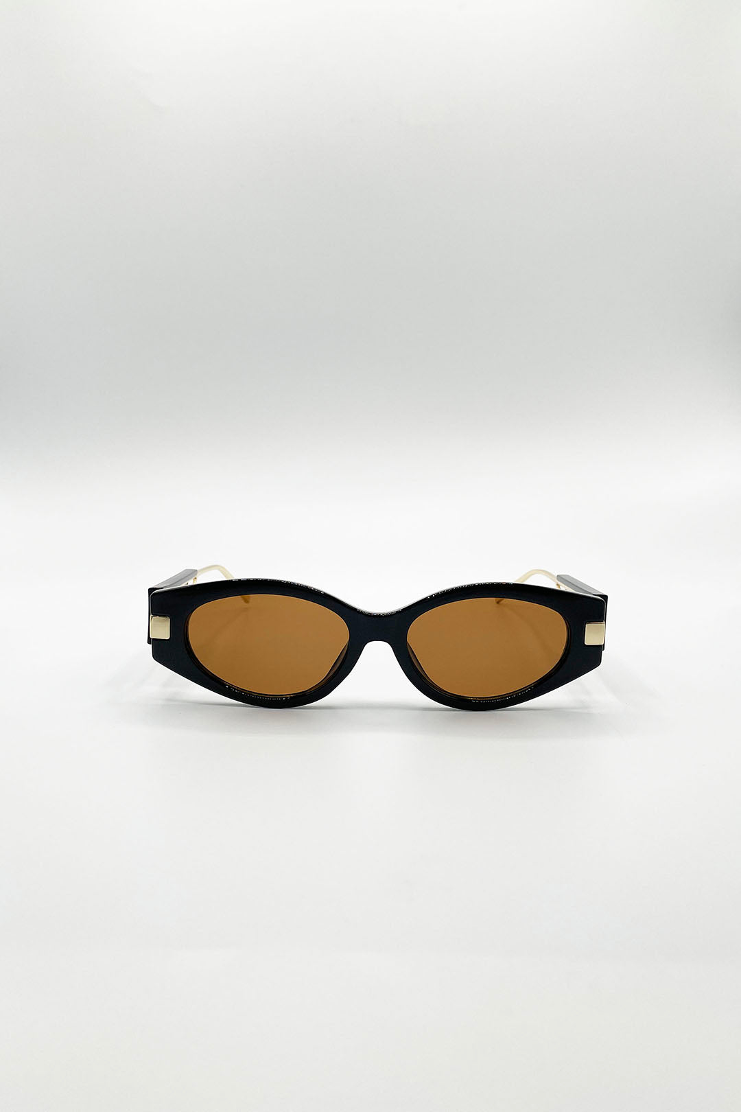 Oval Metal Detail Sunglasses In Black