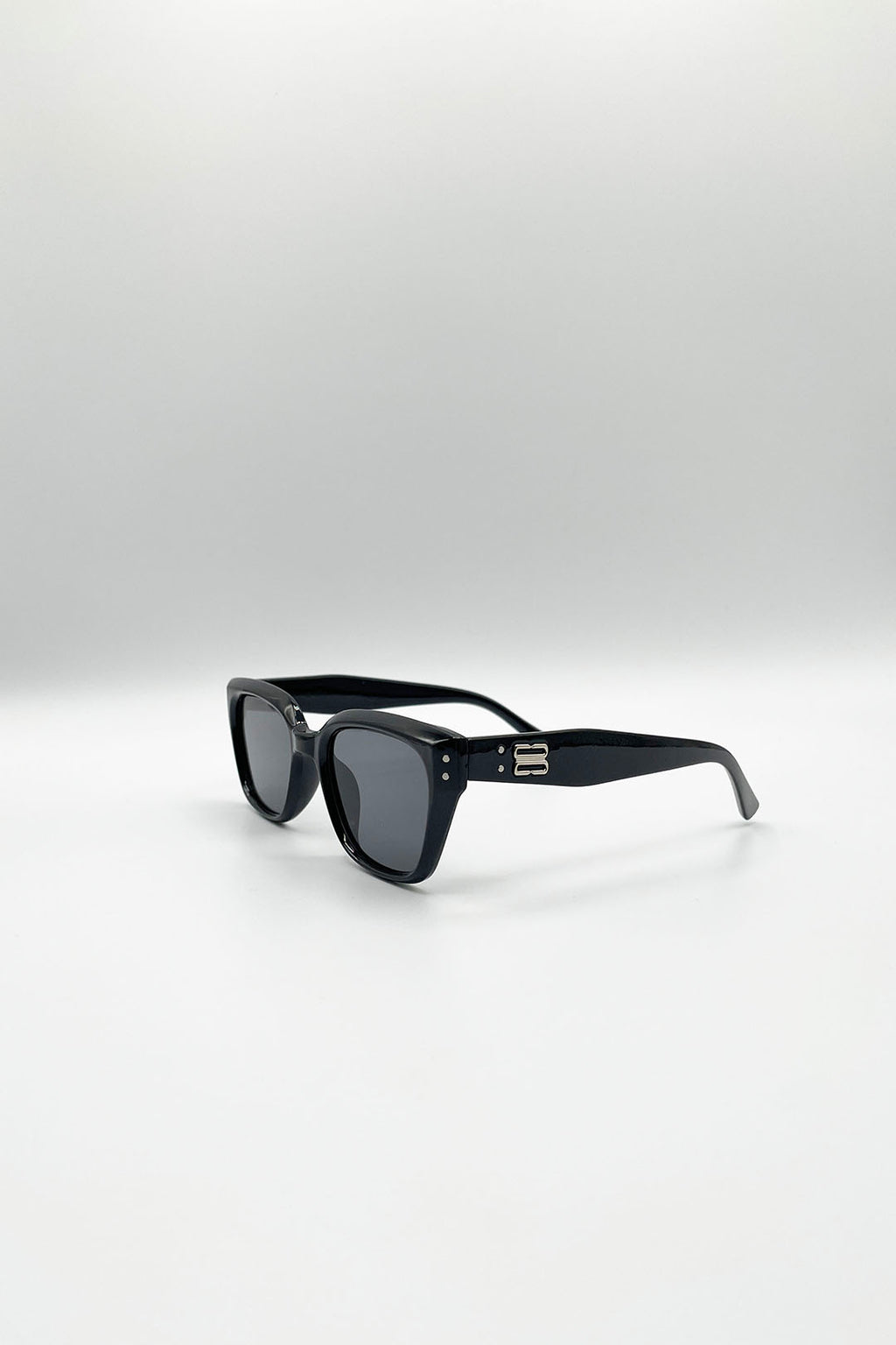 Classic Square Cat Eye Sunglasses In Black