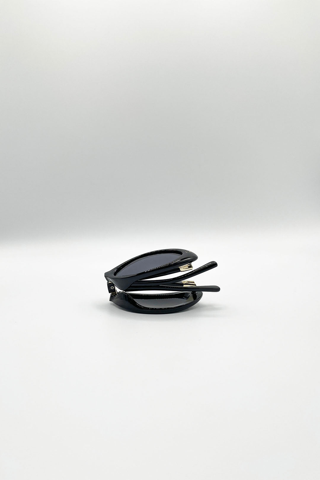 Oval Foldable Retro Sunglasses In Black