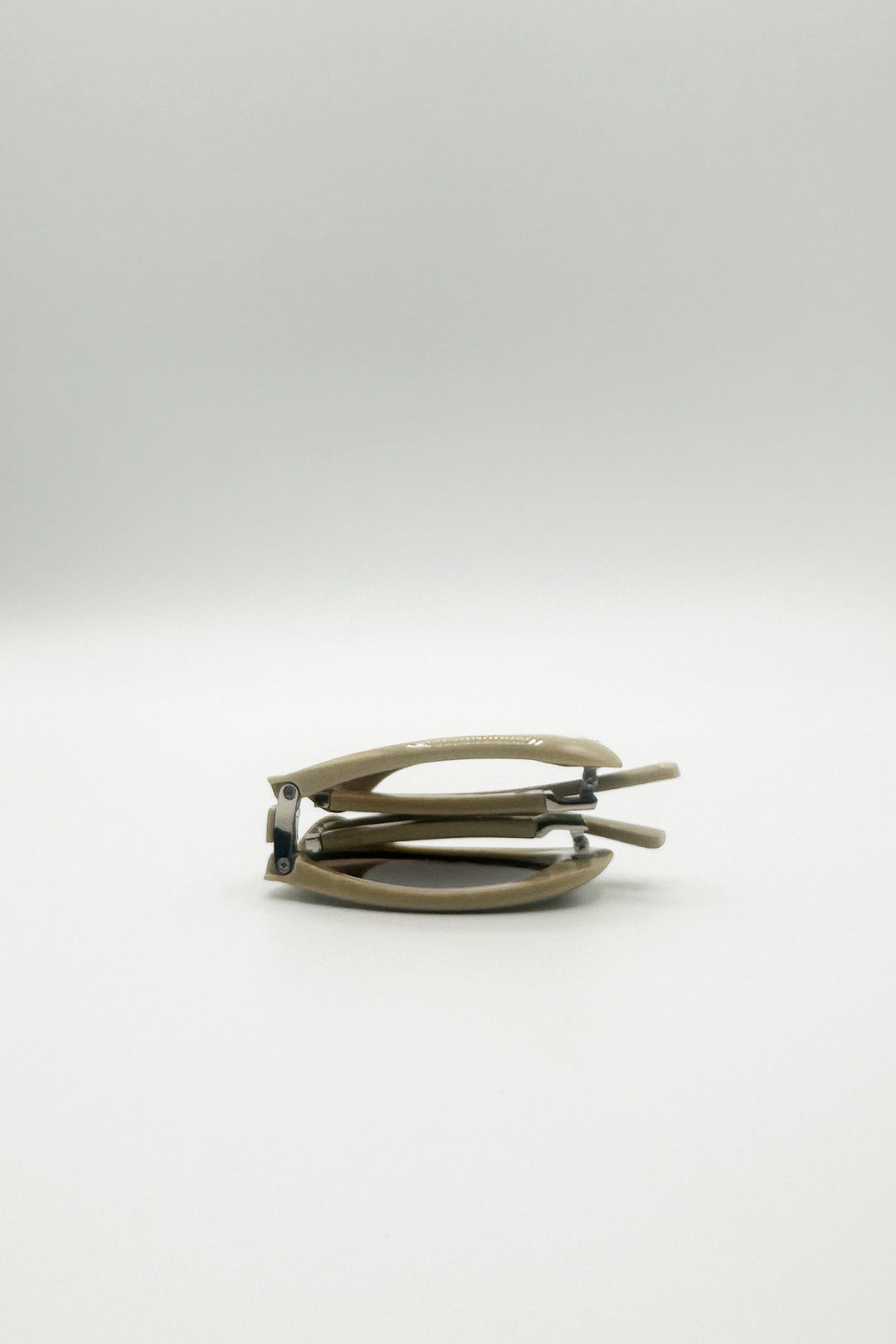 Oval Foldable Sunglasses In Beige