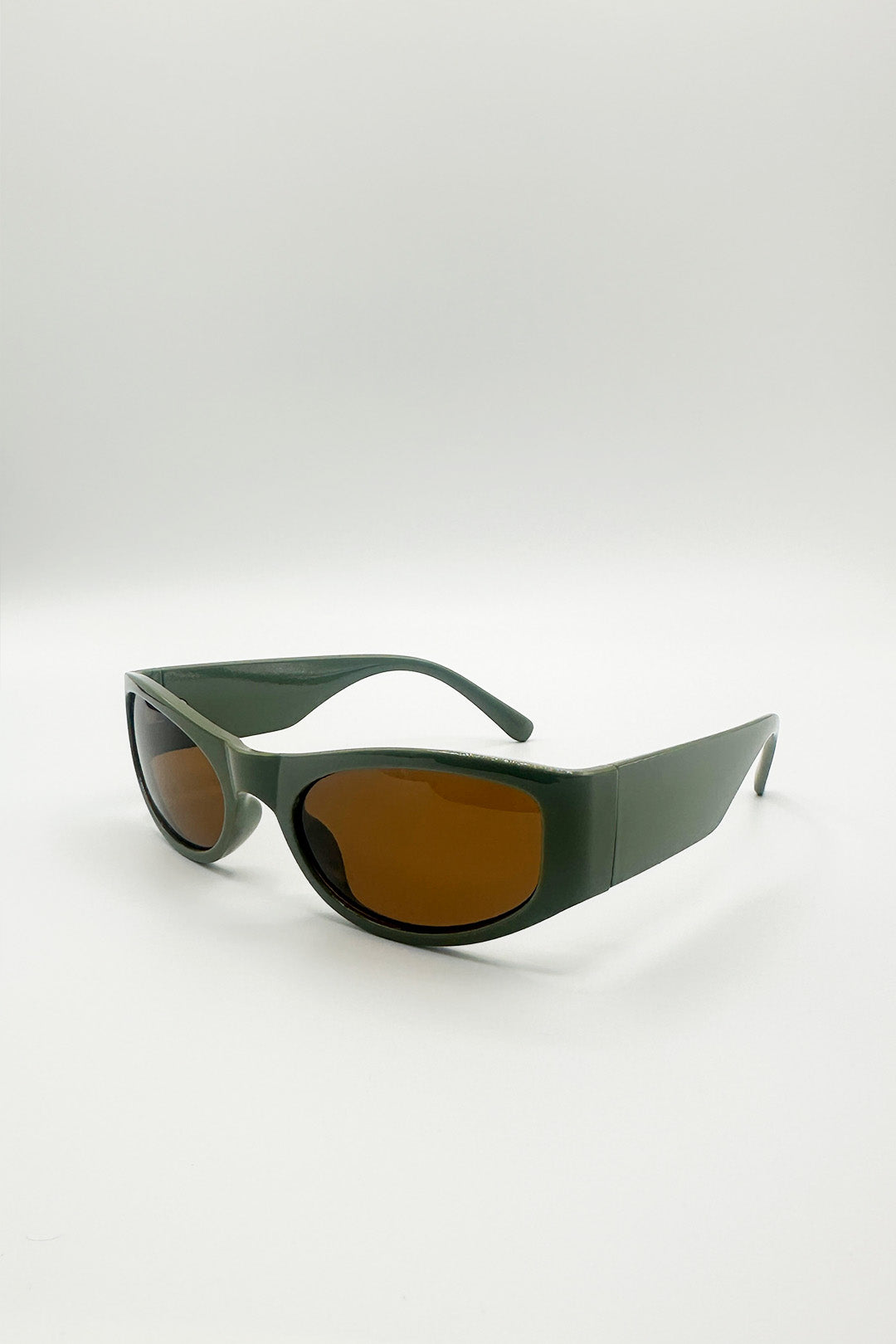 Racer Wrap Around Sunglasses In Dark Green