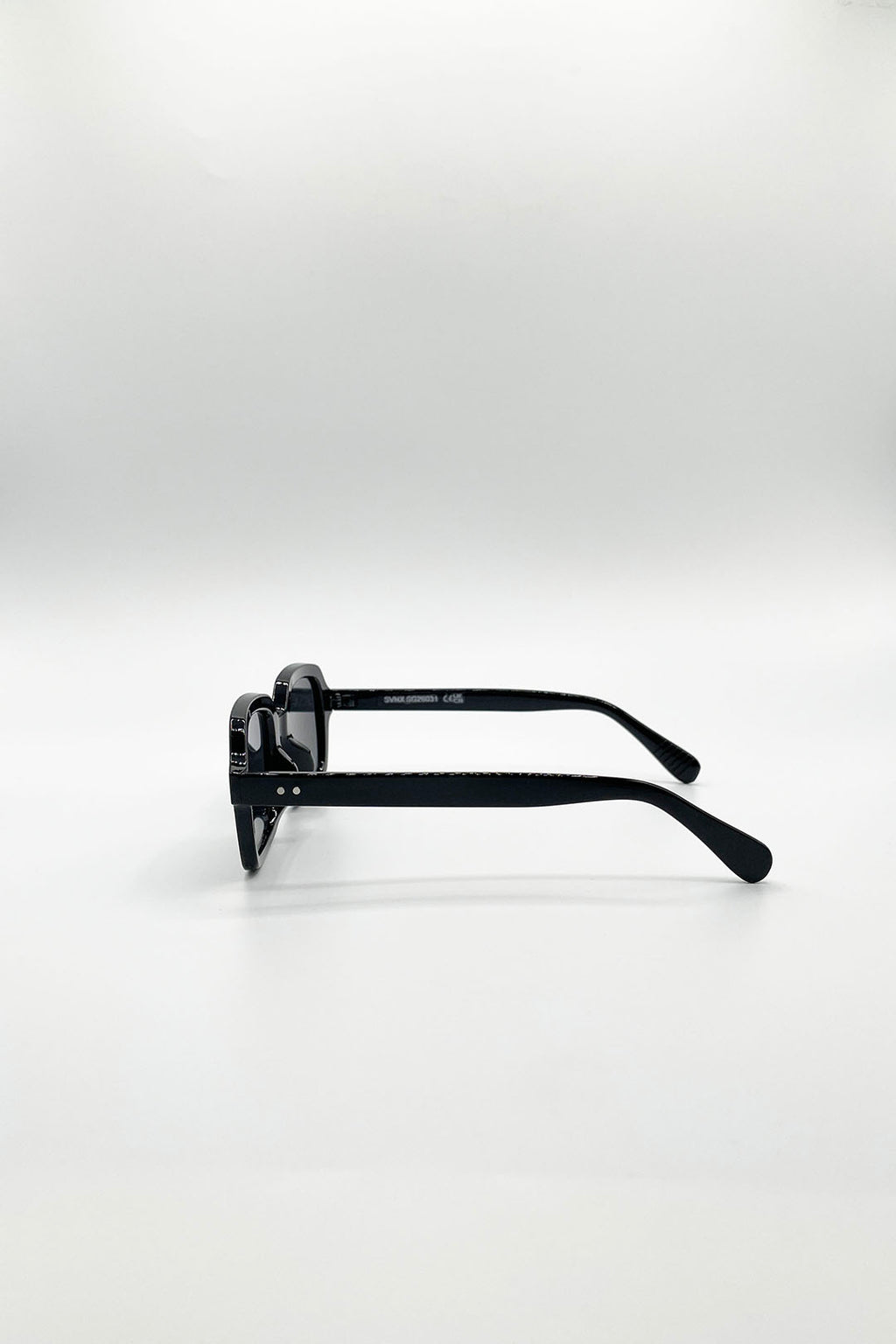 Bold Square Sunglasses In Black