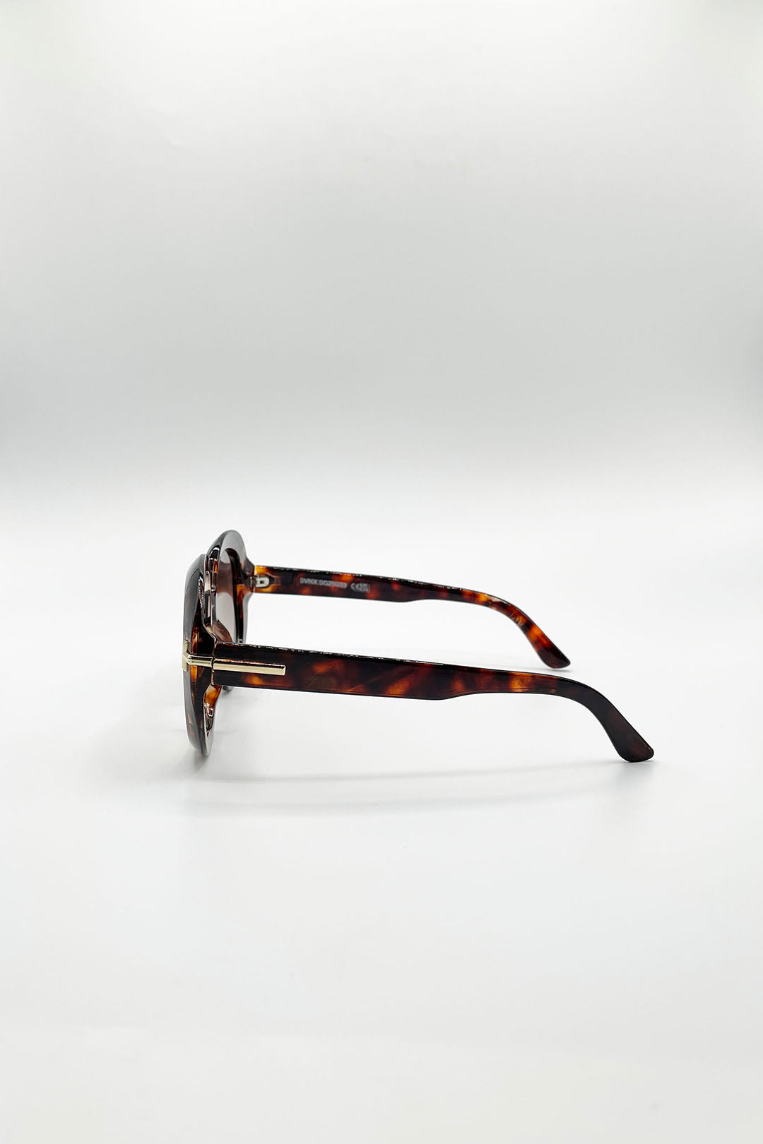 Bold Round Oversized Sunglasses In Tortoiseshell