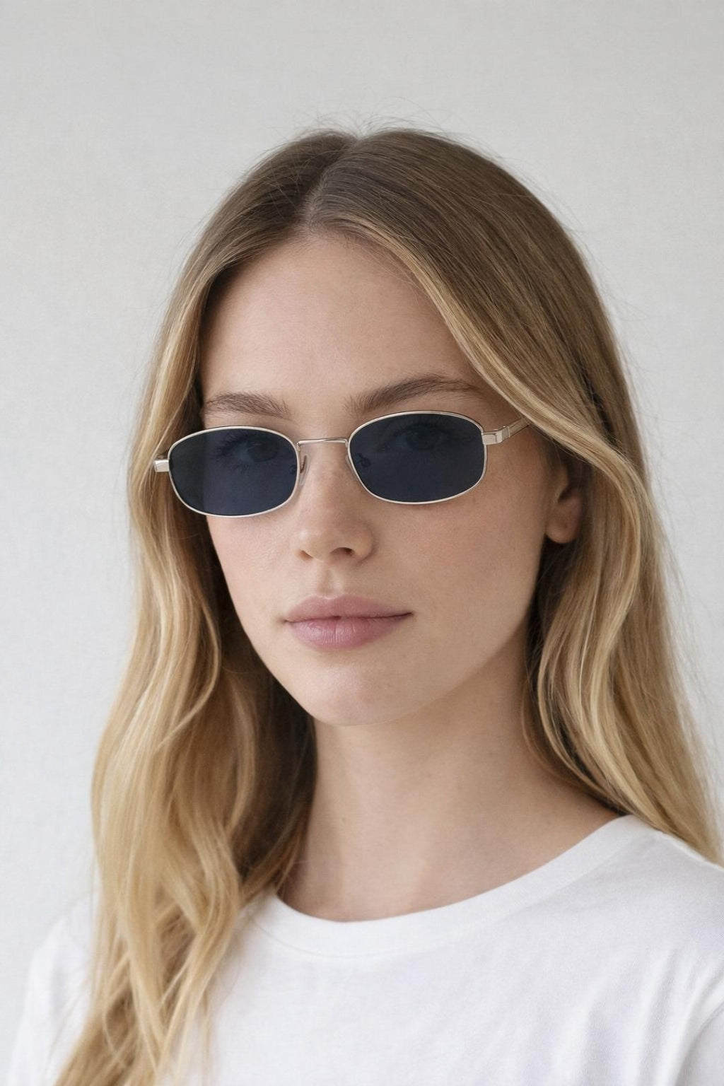 Oval Metal Frame Sunglasses In Silver Black