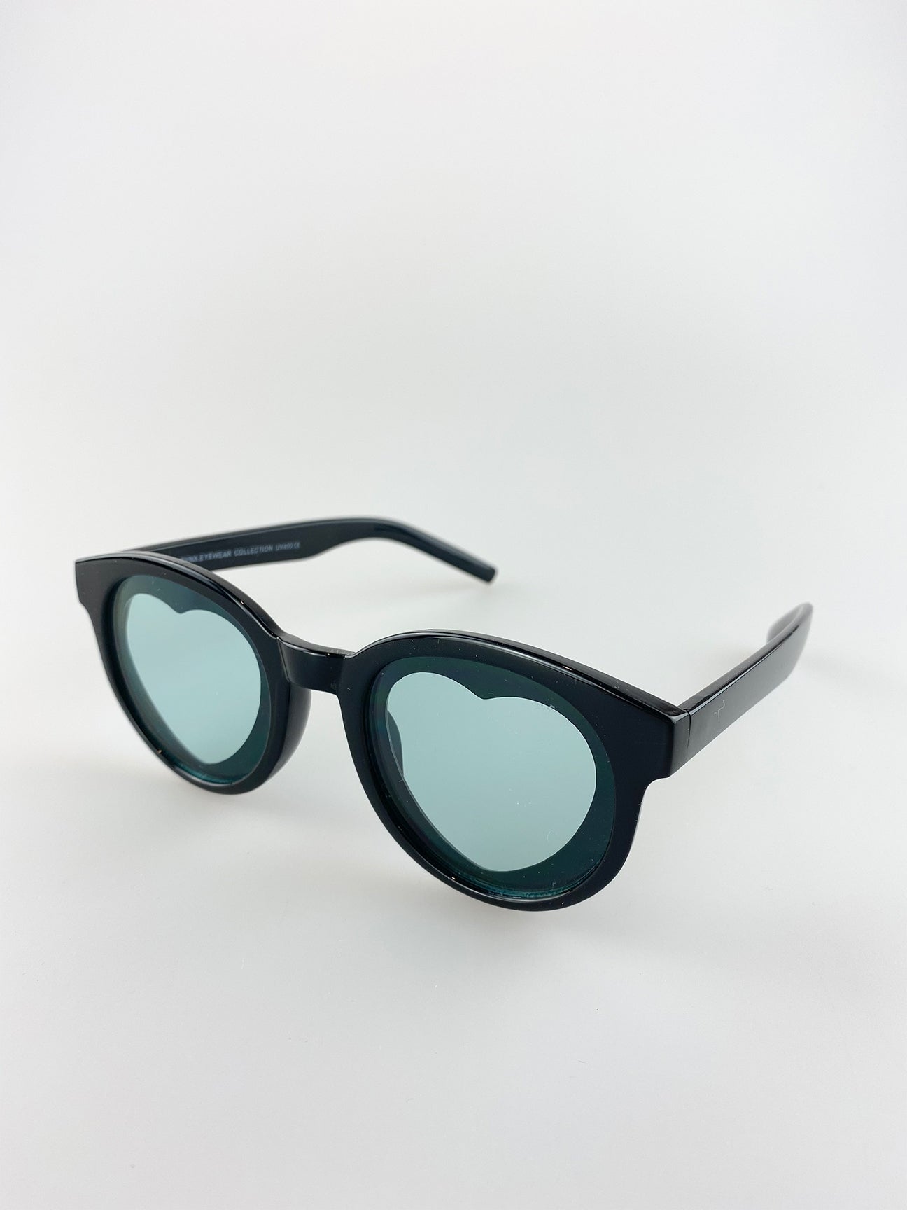 Heart Shape Lense Sunglasses in Black