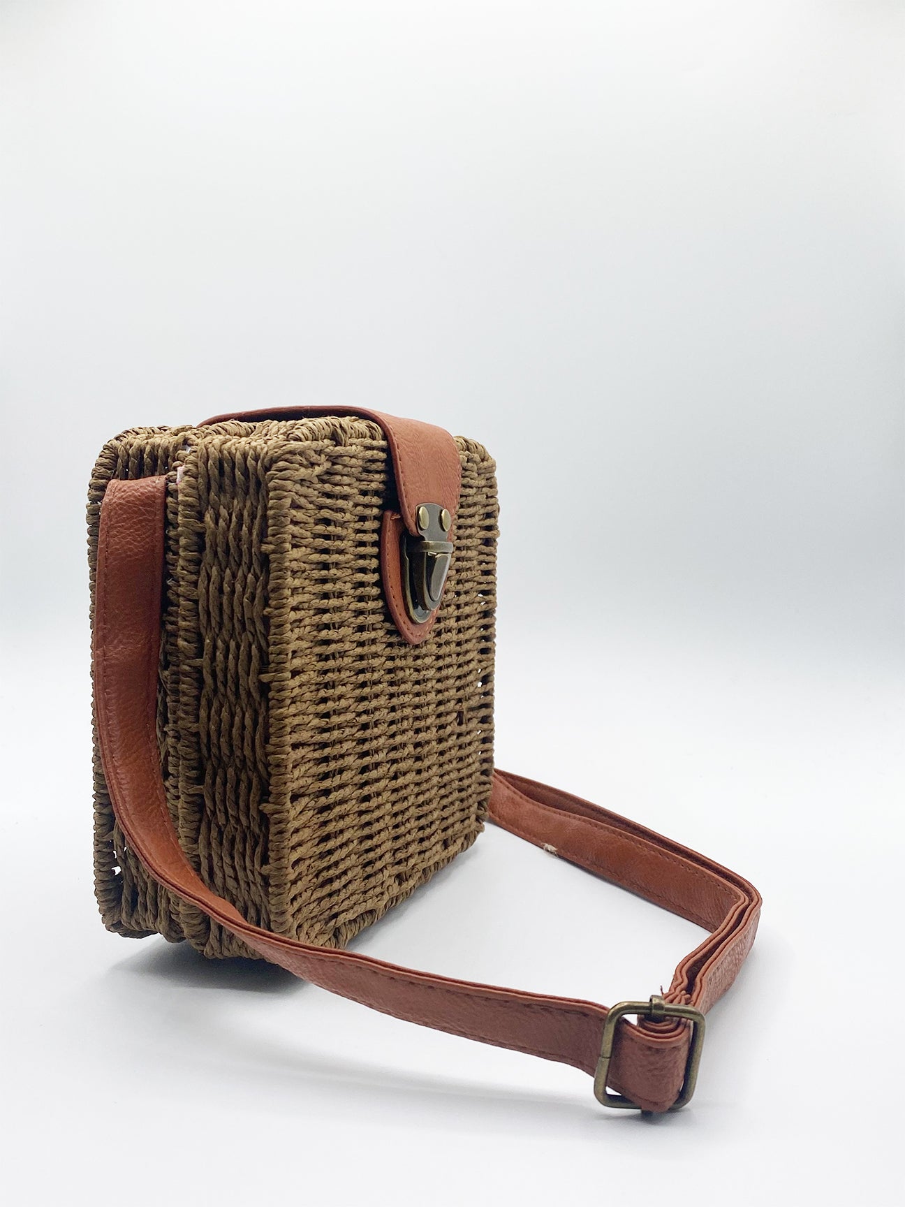 Brown Woven Straw Cross Body Bag with Leather Clasp and Handle