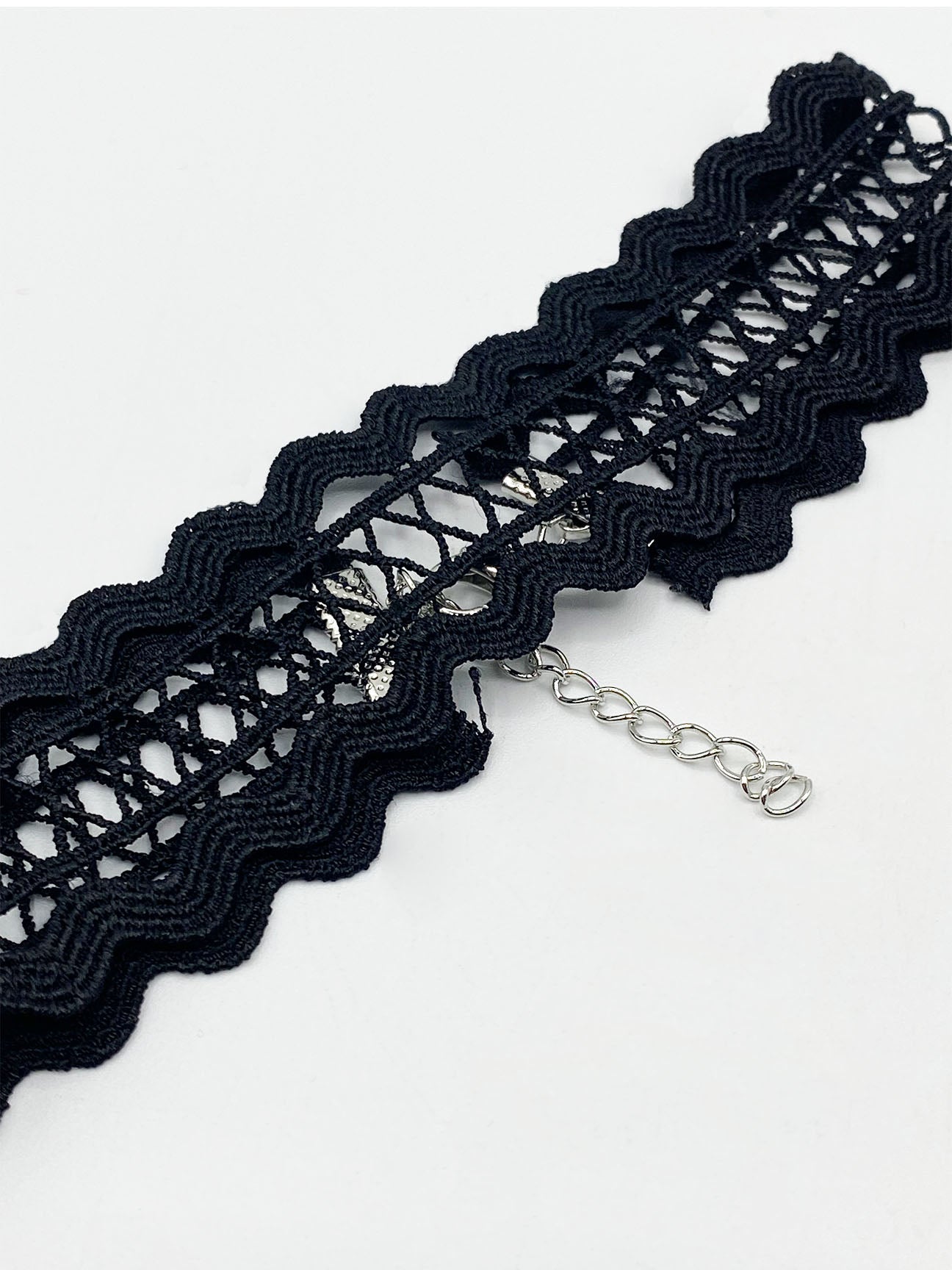 Black Corded Wave Edge Choker