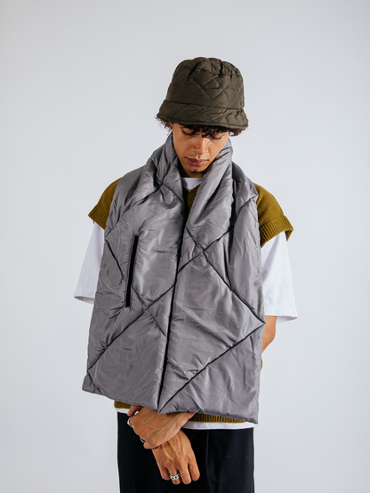 Puffer Scarf in Grey