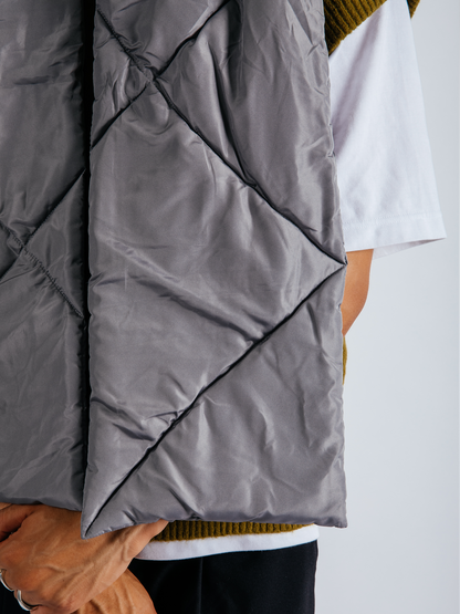Puffer Scarf in Grey