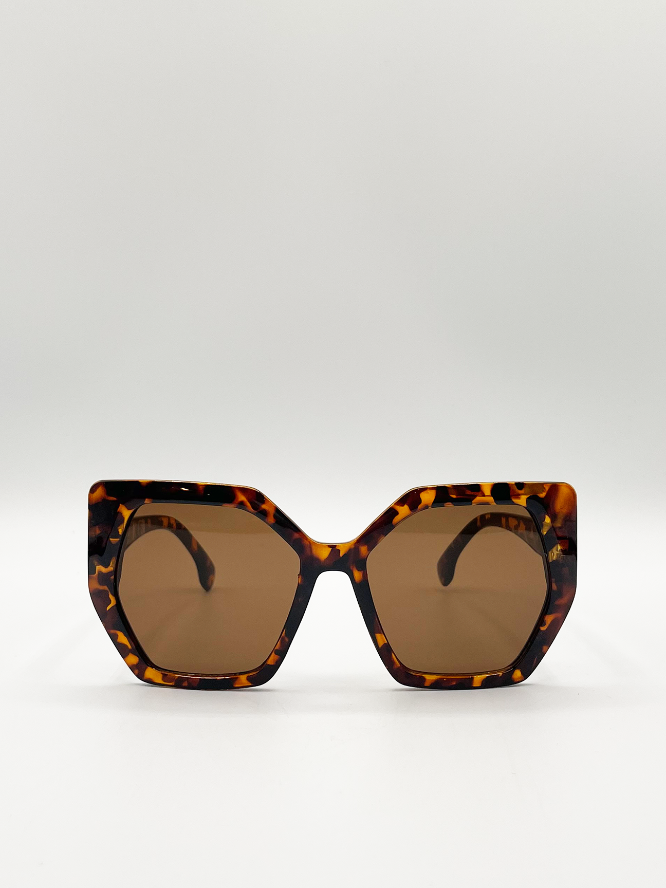 Tortoiseshell Oversized Cat Eye Sunglasses with Brown Lense