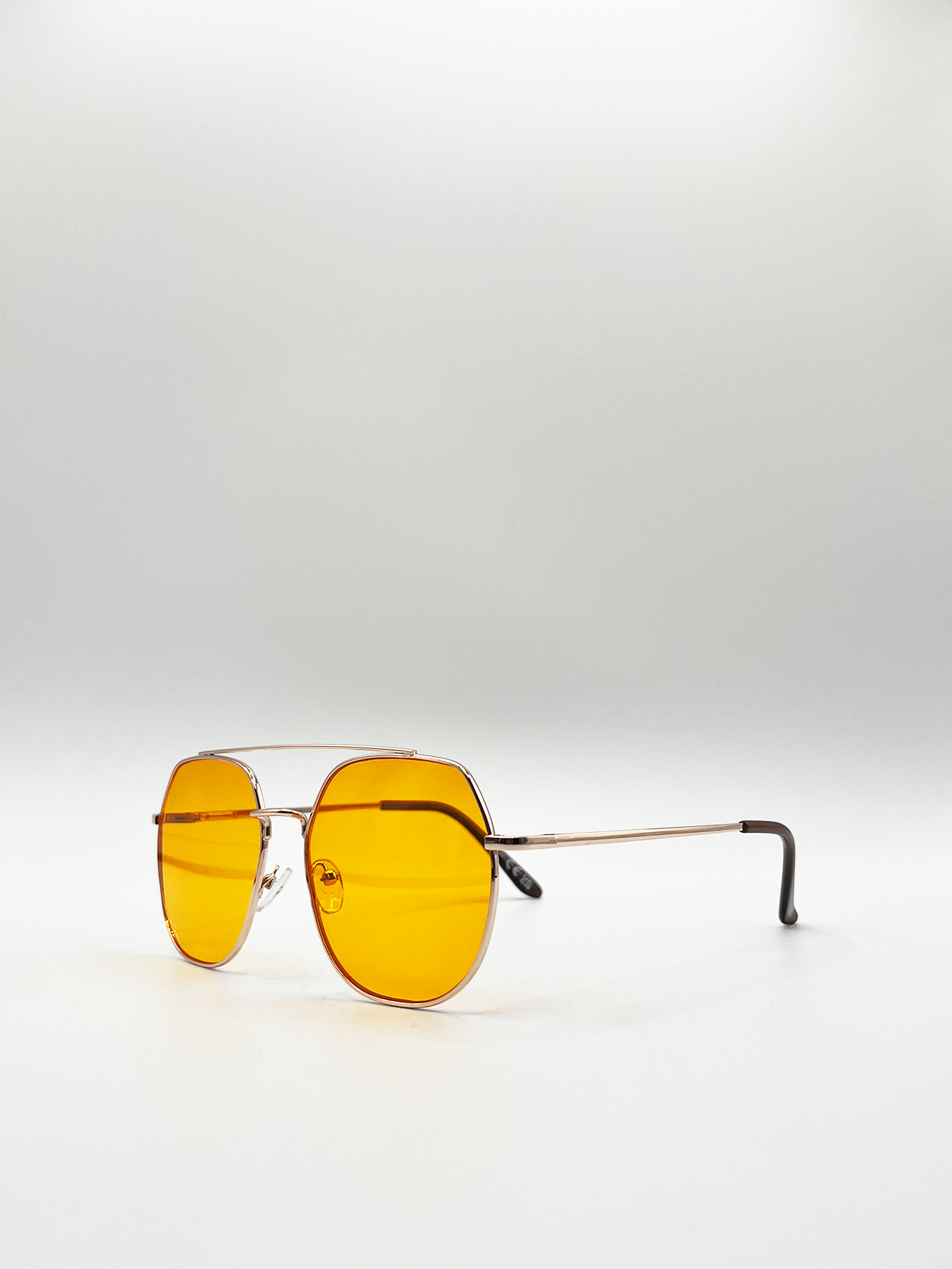 Oversized Aviator Style Sunglasses with Yellow Lenses