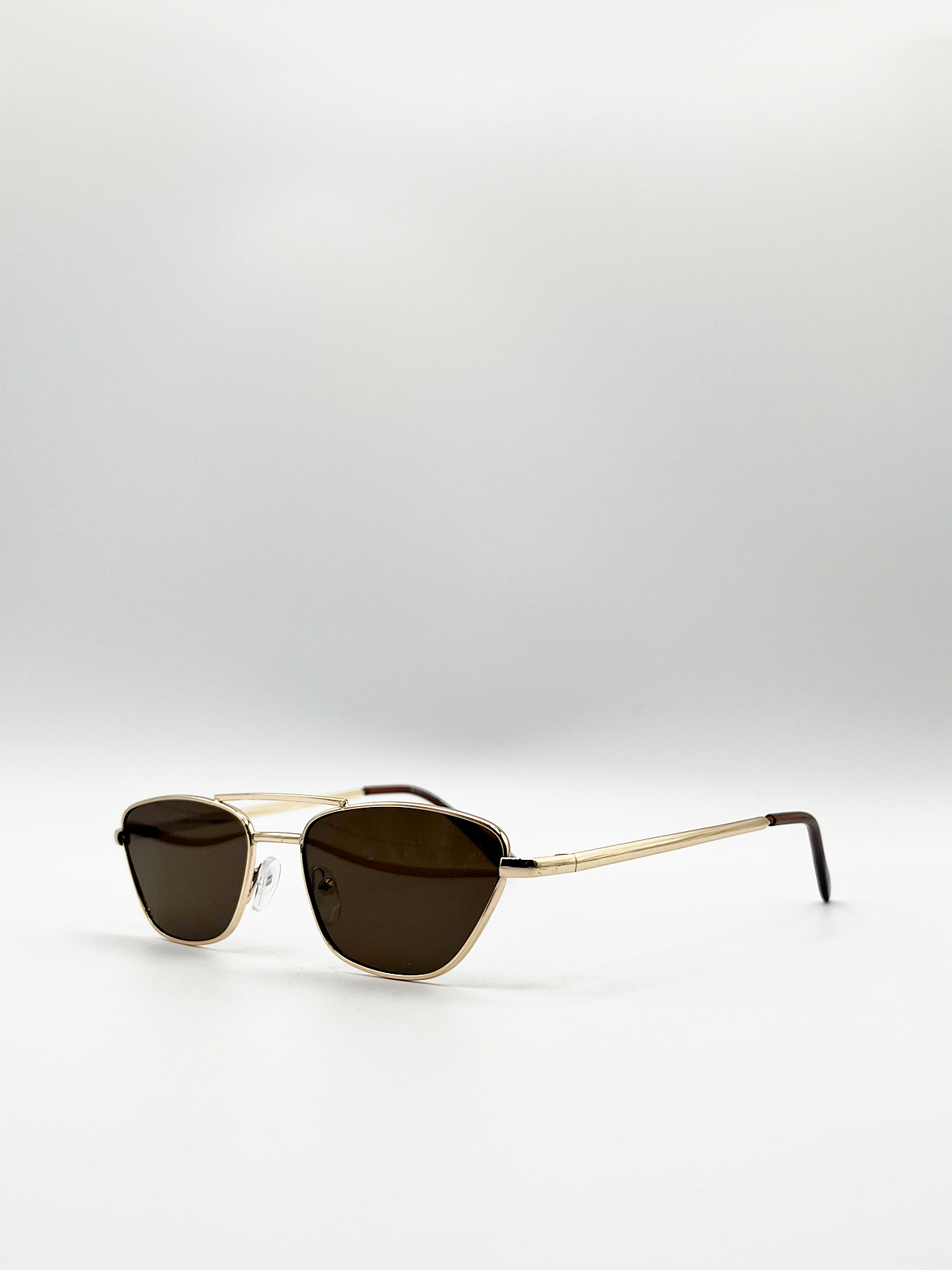 Aviator Style Sunglasses with Brown Lenses