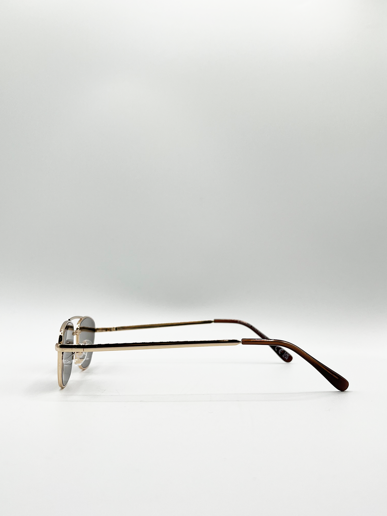 Aviator Style Sunglasses with Brown Lenses