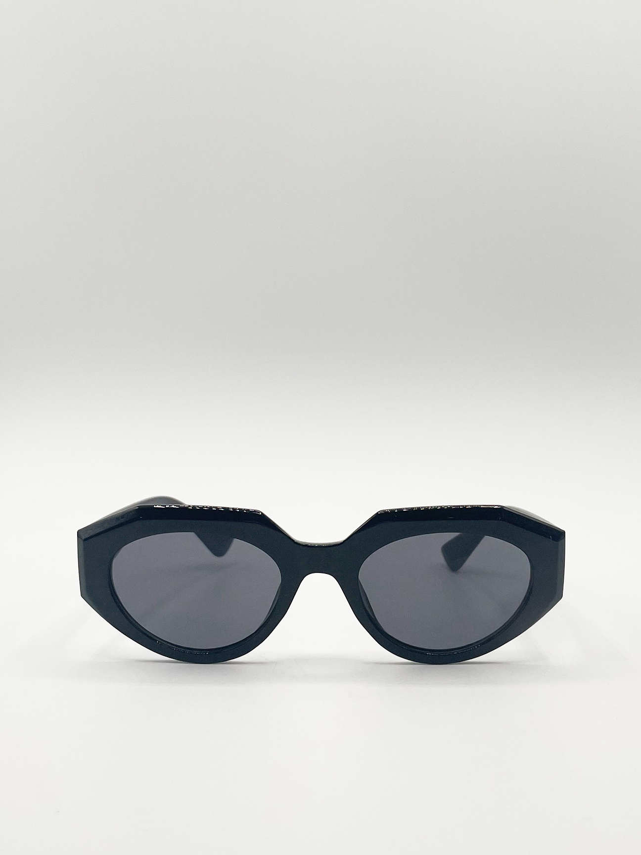 Black Angular Cat Eye Sunglasses with Black Lenses