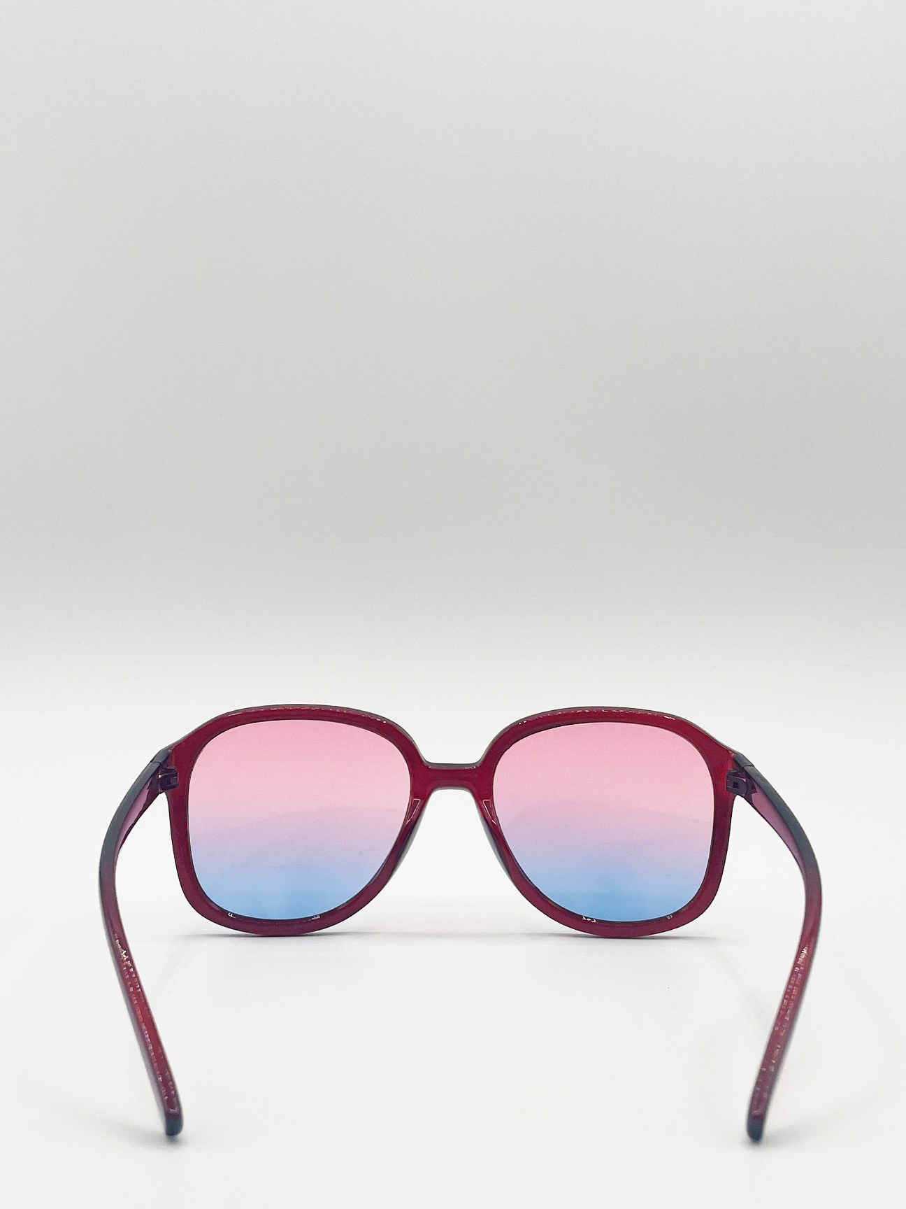 Vintage Style  Oversized Sunglasses with Ombre Lenses in Multi