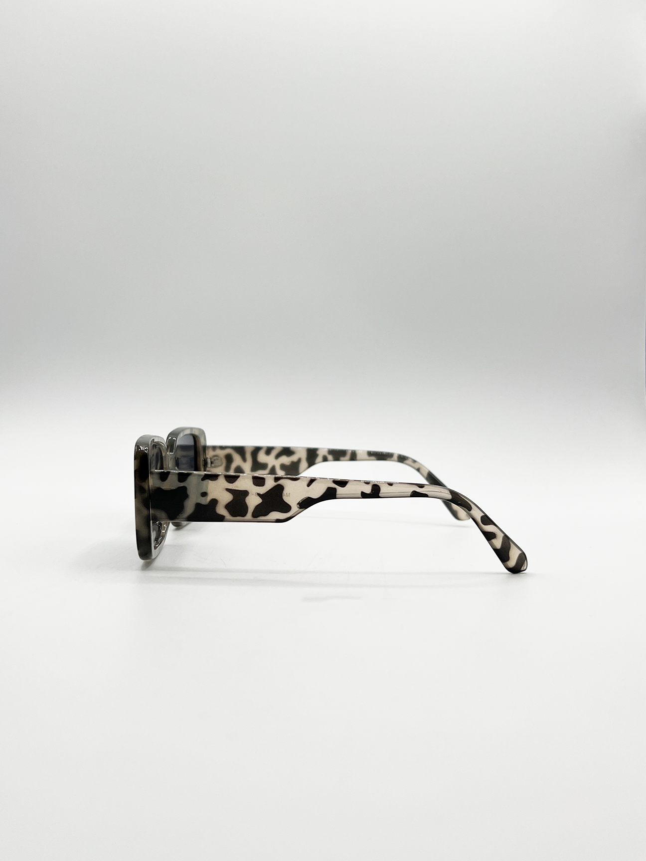 Oversized Rectangle Sunglasses in Animal Print