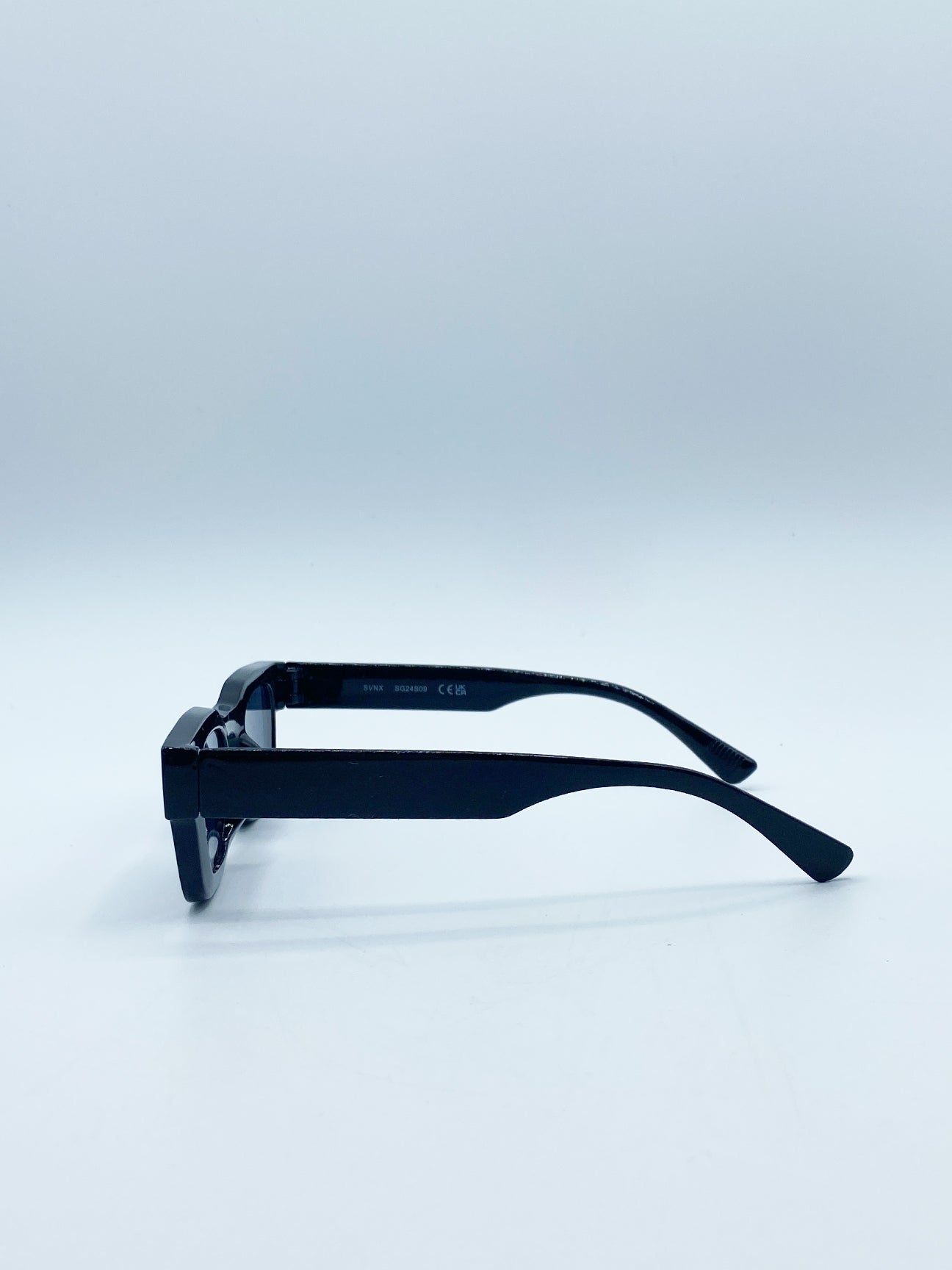 Chunky Square Frame Sunglasses in Black