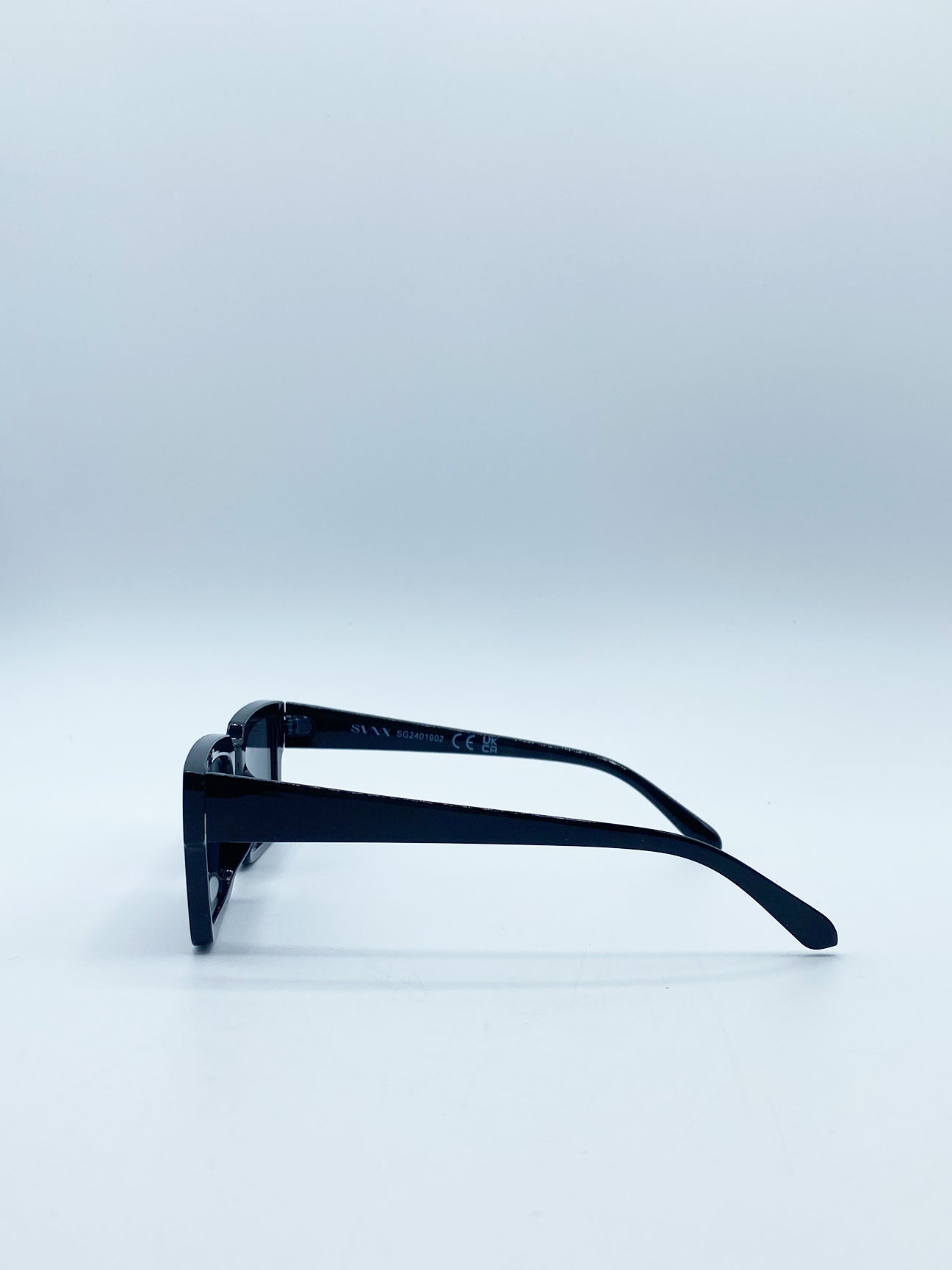 Square Frame Sunglasses in Black