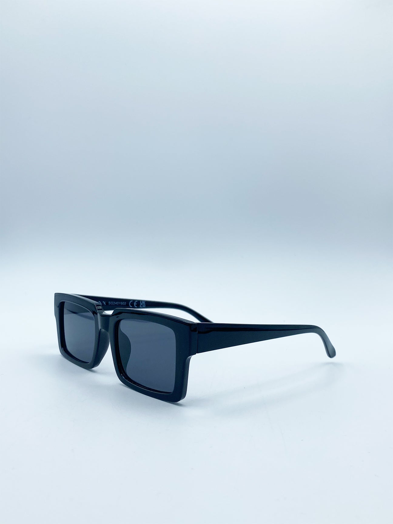 Square Frame Sunglasses in Black