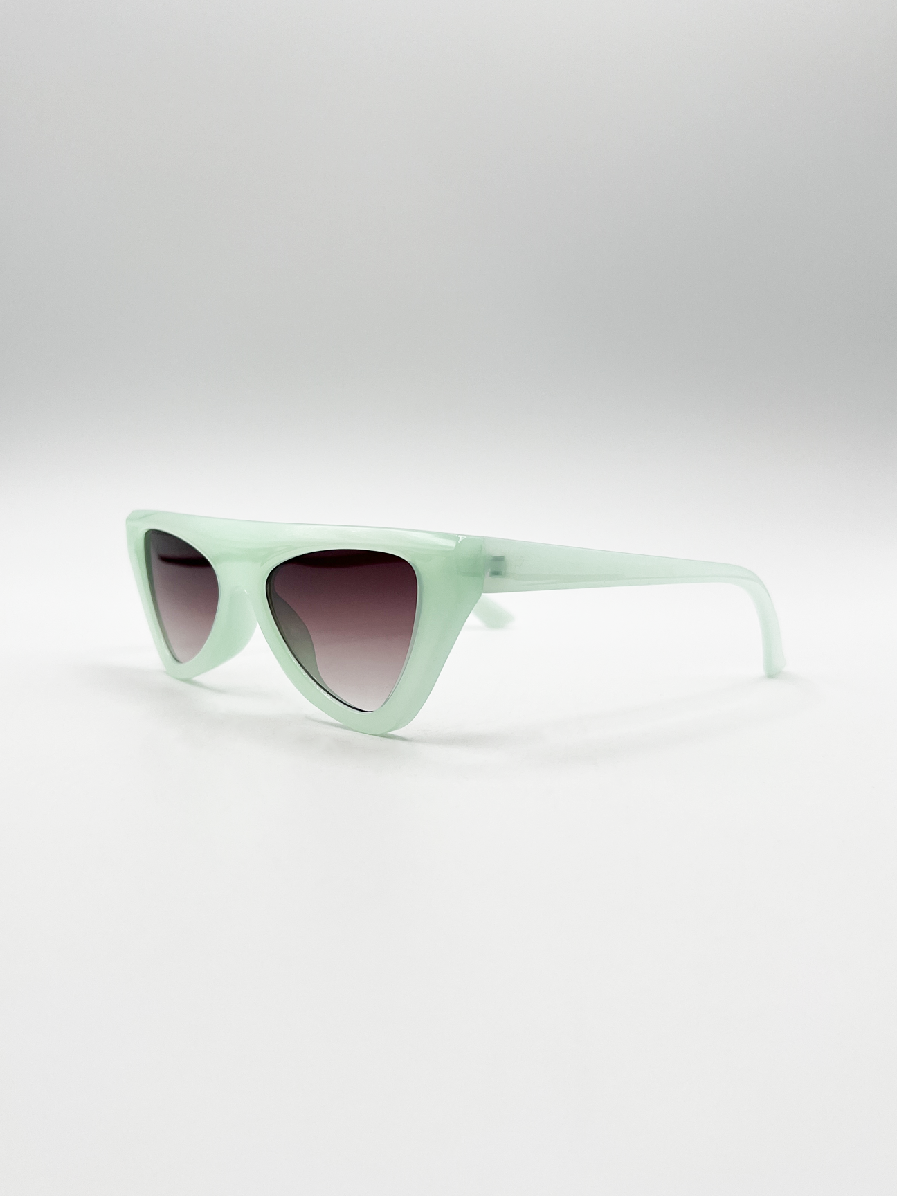 Flat Top Triangular Sunglasses in Mint