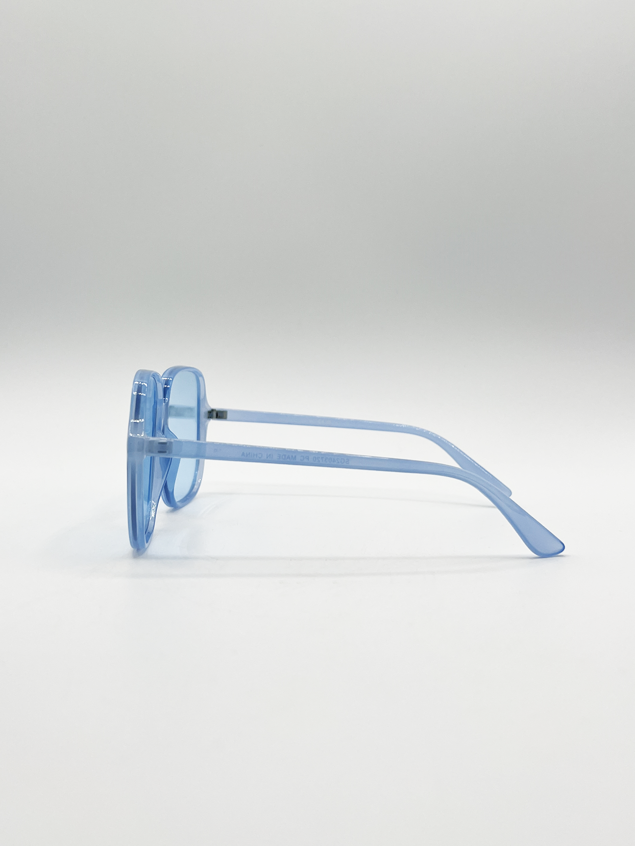 Oversized Lightweight Square Frame Sunglasses in Blue