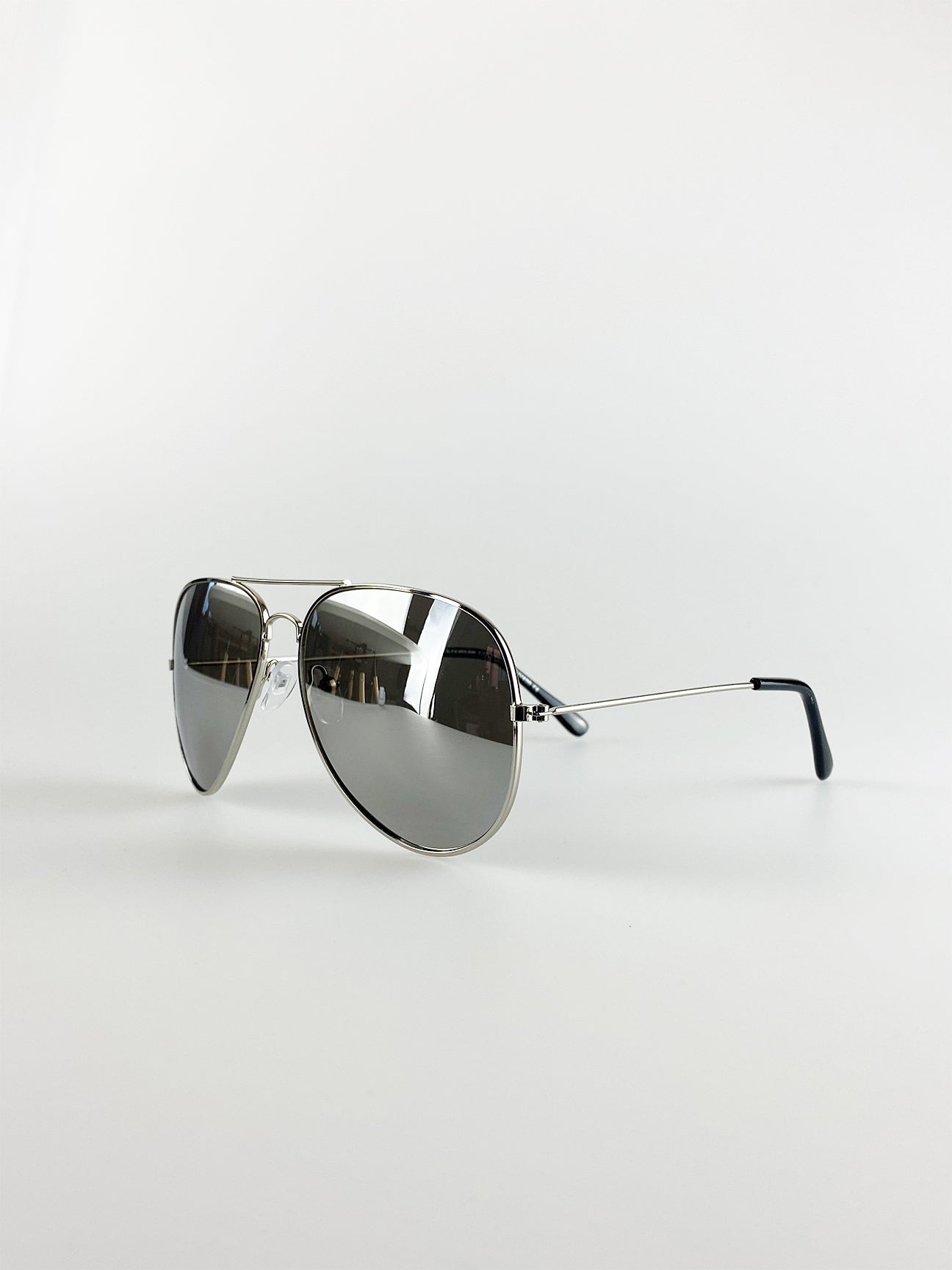 Silver Classic Pilot Aviator Sunglasses with Mirrored Lens