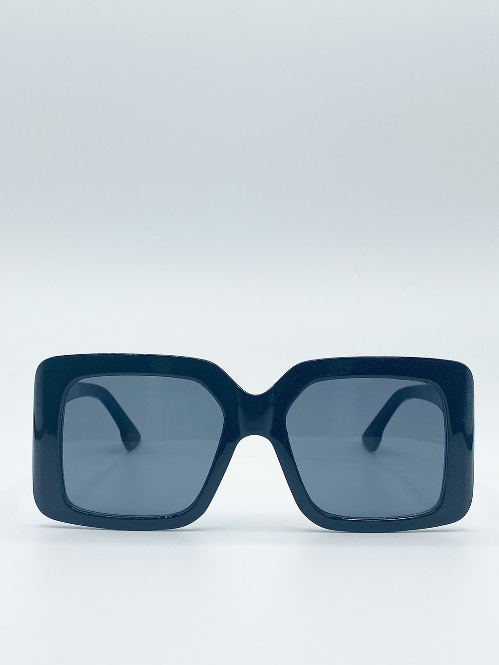 Black Shape_Oversized Plastic Frame Square Sunglasses with Black Lenses